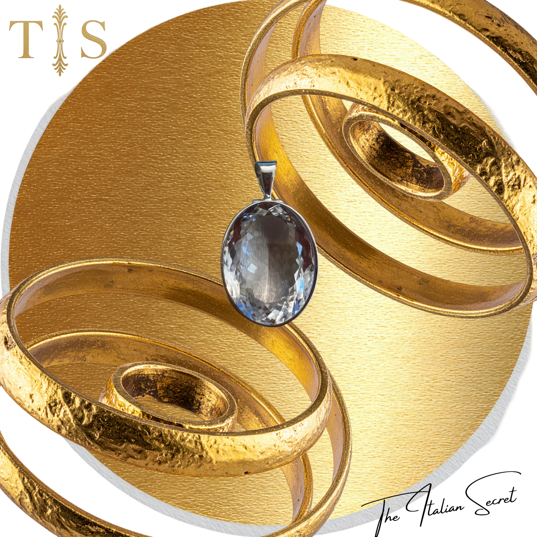 Winter Crystal Pendant. Natural Quartz 40 ct in 925 Silver